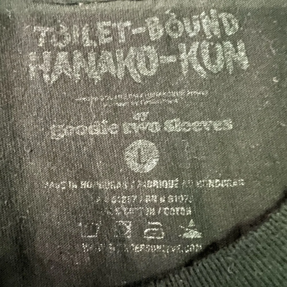 Hot Topic Toilet bound Graphic Tee - Picture 3 of 3